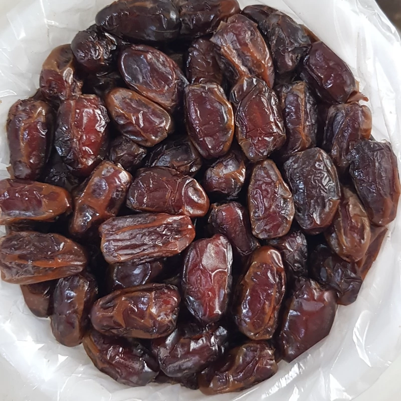 خرمای کبکاب بدون شیره درشت سطل سه کیلویی (سوپر لوکس)