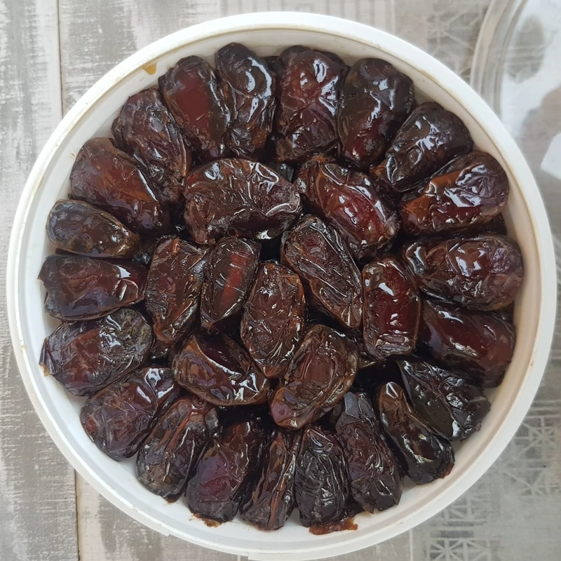 خرما کبکاب سوپر لوکس ماهور خرمای یکدست و فوق العاده درشت شسته شده (سطل سه کیلویی)