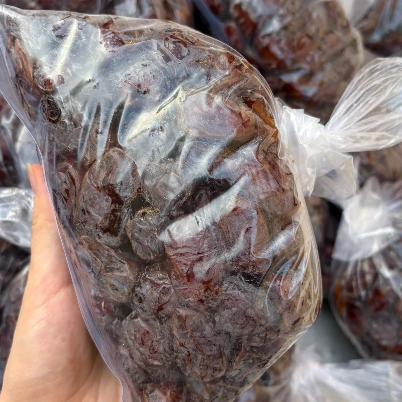 خرما کبکاب با شیره طبیعی بسته بندی سنتی (یک کیلویی)
