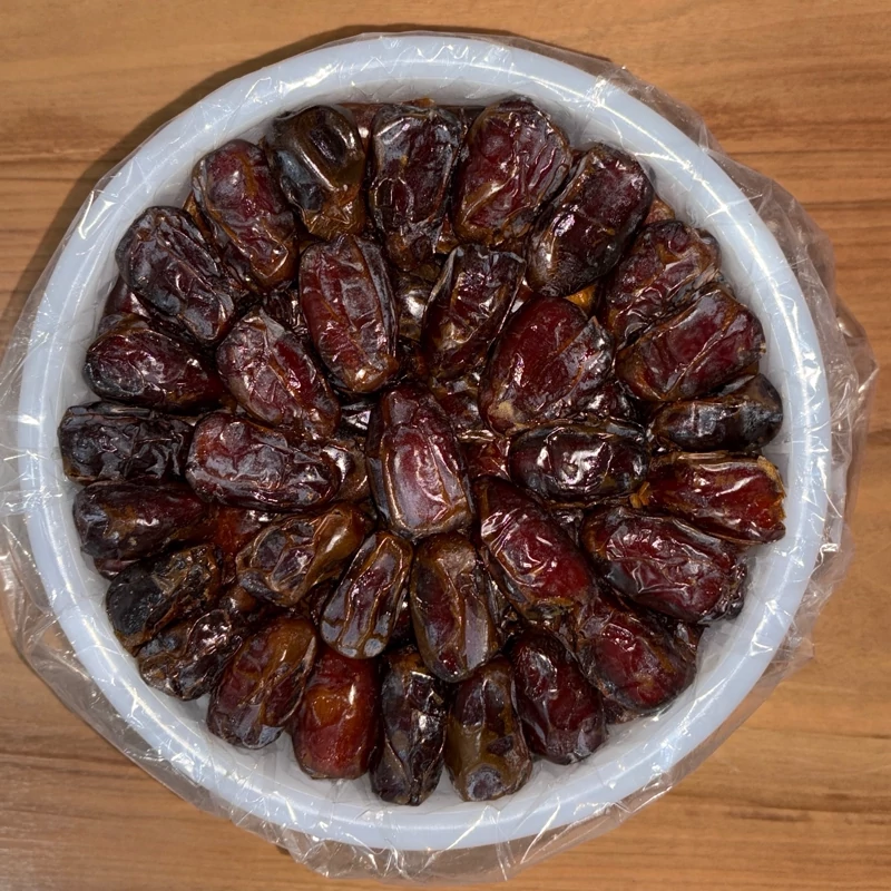 خرما کبکاب دست چین سطل سه کیلویی