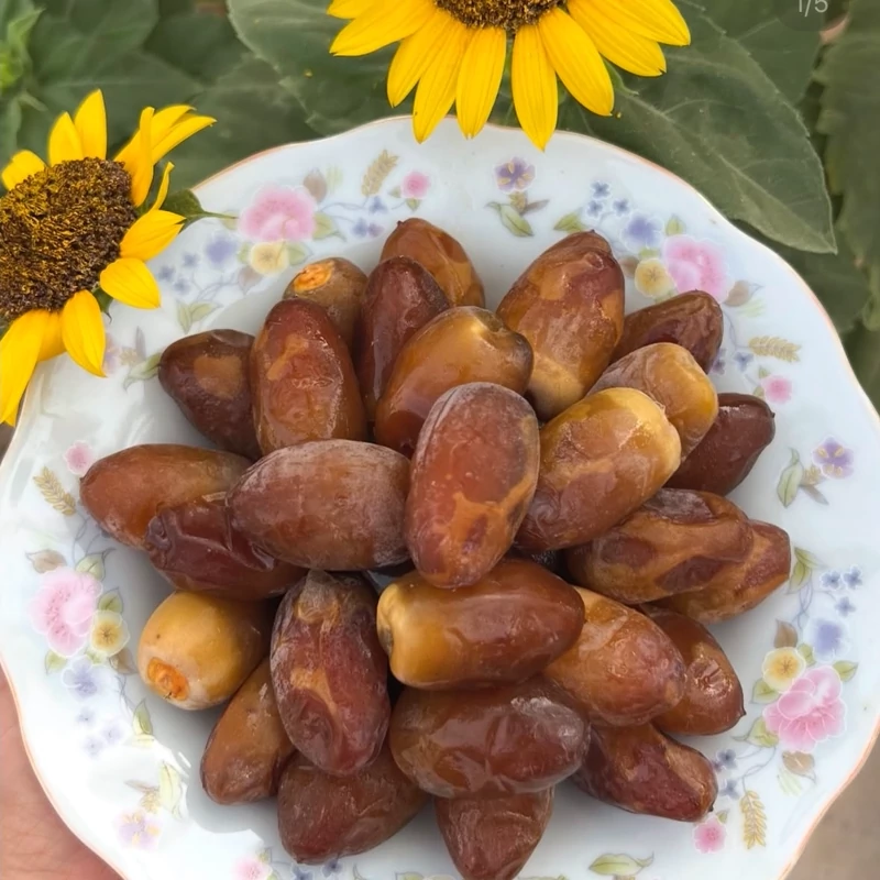 رطب عسلی کبکاب -2کیلوگرم