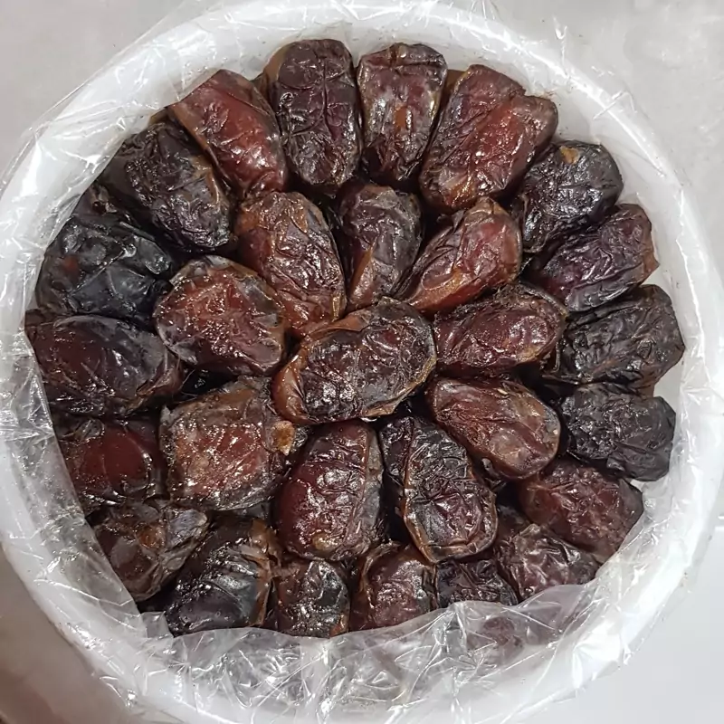خرما کبکاب سطل سه کیلویی لوکس ماهور  بار درشت و گوشتی دست چین